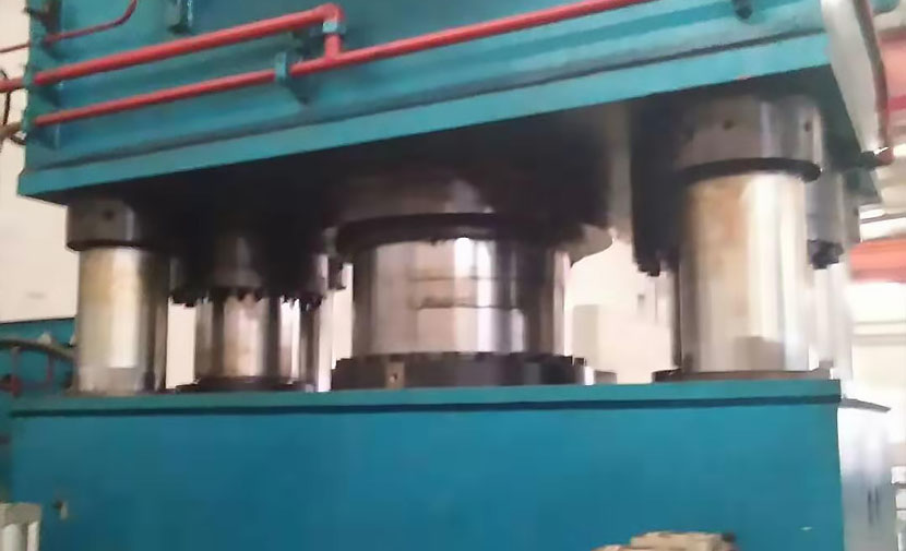 ����Һѹ��ά��